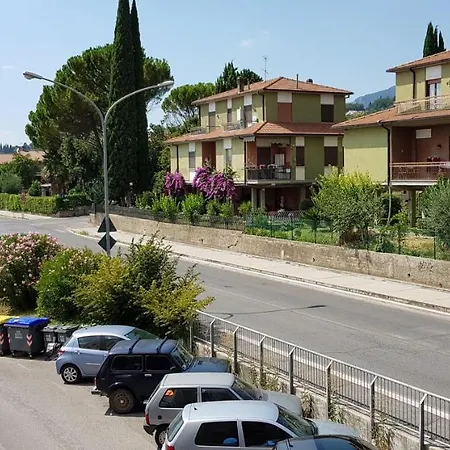 Lägenhet Locazione Turistica Dalida